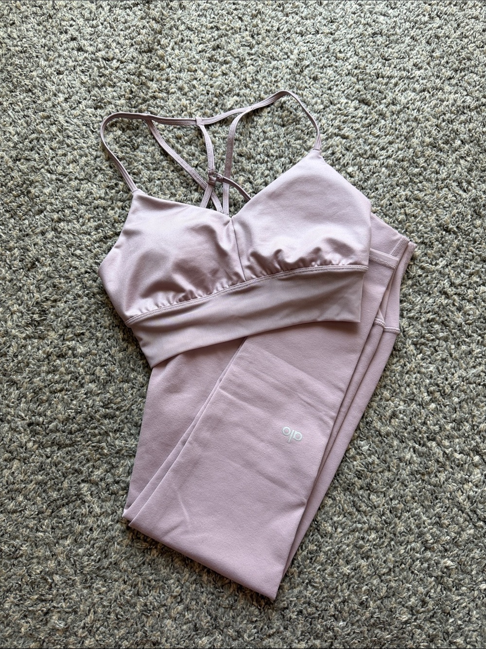 Alo Yoga Dusted Plum Set XS (Airbrush High-Waist 7/8 Leggings & Lavish Bra) - Picture 2 of 7